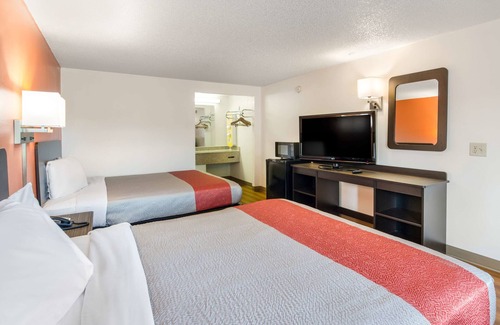 Salem Hotel | Motel 6 Salem, VA