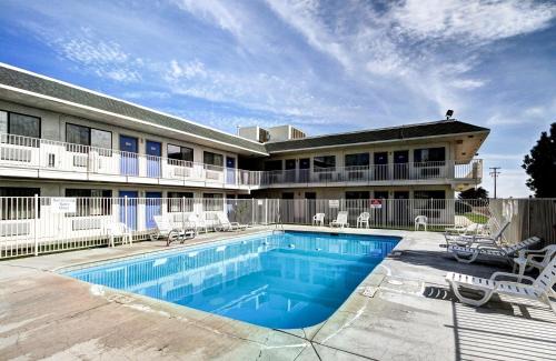 Wells Hotel | Motel 6 Wells