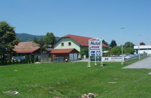 Spodnje Hoce Bed & Breakfast | Motel Divjak