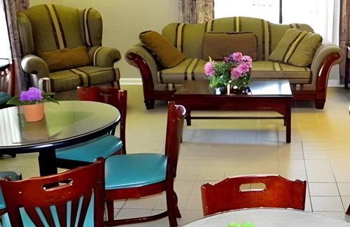 Clarksville House | Motel