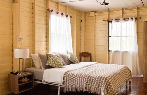 Wat Ket House | Mothana house Share Bathroom