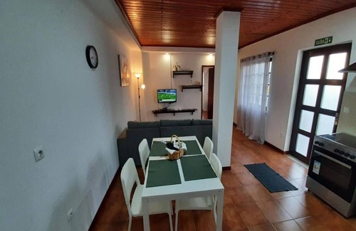 Lajes das Flores Apartment | Mother-in-Law's House 2