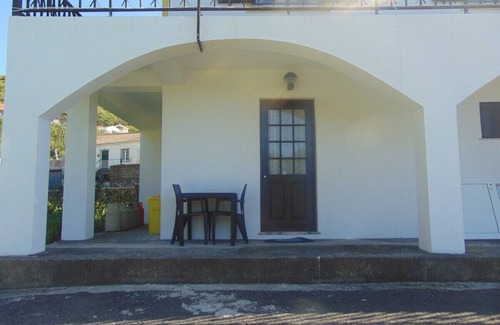 Lajes das Flores Apartment | Mother-in-law's House 3