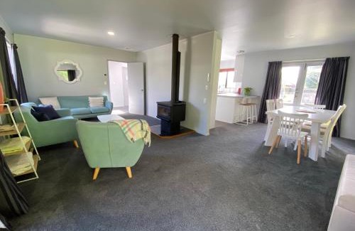 Motuoapa Ski Chalet | Motuoapa Bay Chalets