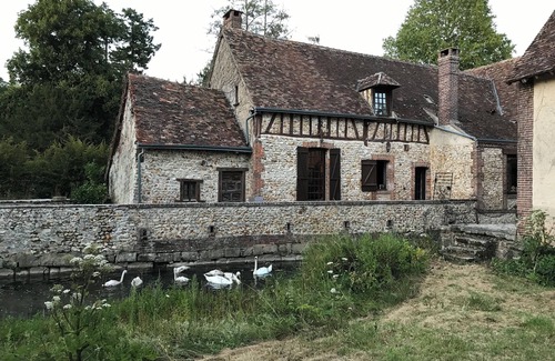 Chaudon Cottage | Moulin à eau . Monument Historique. La Maison du Meunier
