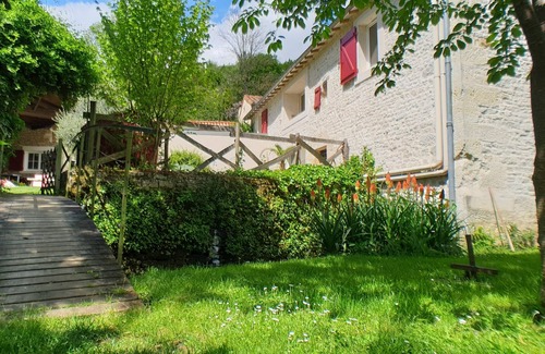 Azay-le-Brule House | Moulin de la Cordelière, relaxation, nature and charm