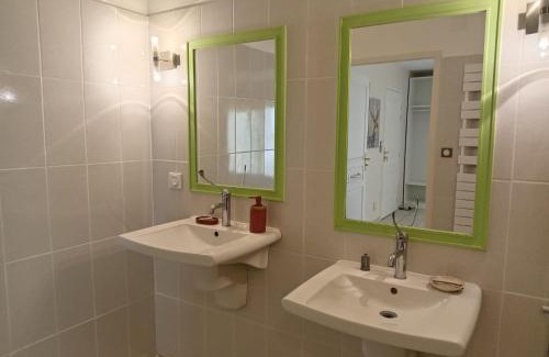 Saint-Maigrin House | Moulin de Montizeau
