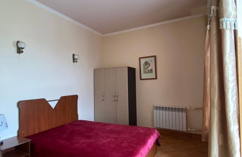 Nor-Nork Hotel | Moulin Rouge INN
