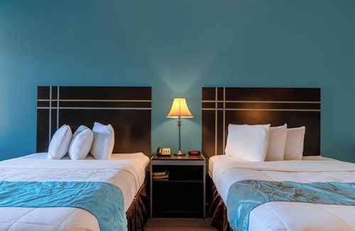 Moulton Hotel | Moulton Inn & Suites By OYO Near Shiner TX