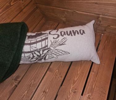 Portlaw Hotel | Moun Bolton Cabin 'Chester'