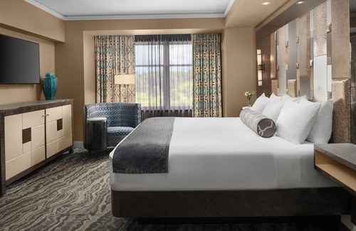 Mount Pocono Resort | Mount Airy Casino Resort - Adults Only 21+