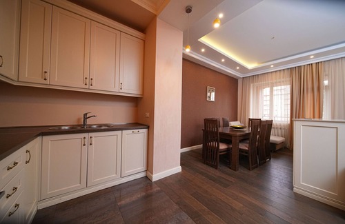 Kentron Apartment | Mount Ararat view 2-bedroom Luxury Apartment by Sweet Home