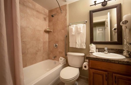 Brownsville Resort | Mount Ascutney Resort in Beautiful Brownsville Vermont Amazing 1 Bedroom
