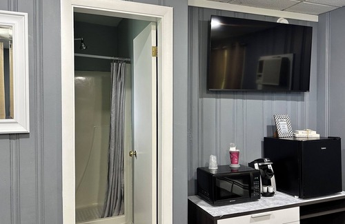Farmington Hotel | Mount Blue Motel