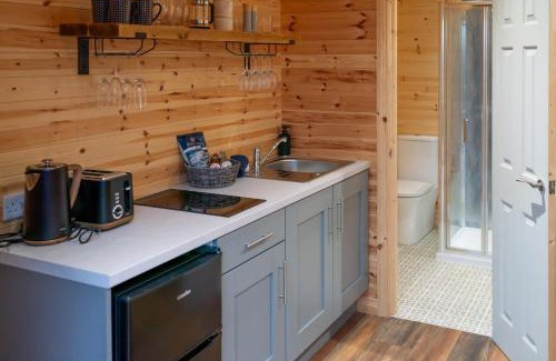 Hernhill Cabin | Mount Ephraim Glamping Pods