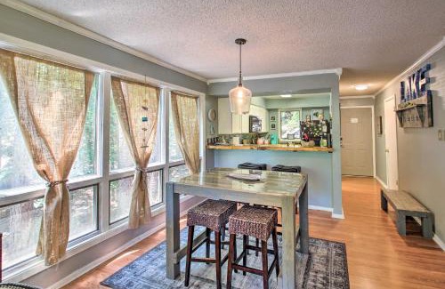 Mount Ida Apartment | Mount Ida Condo with Balcony and Resort Amenities
