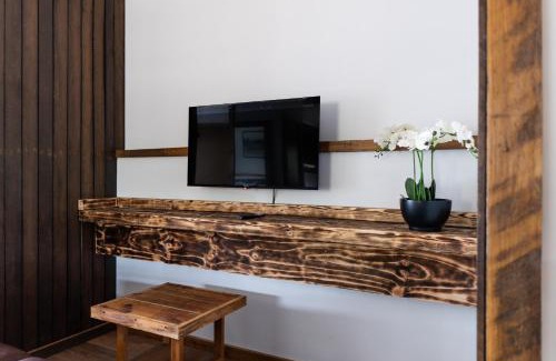 Mount Mee Cabin | Mount Mee Country Lodge