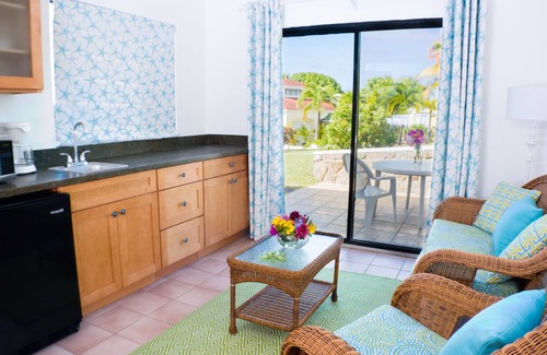 Newcastle Hotel | Mount Nevis Hotel