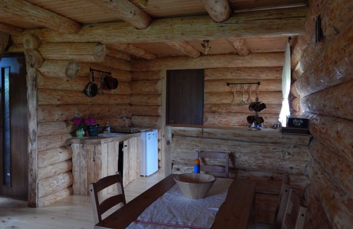 Porumbacu de Sus Cabin | Mountain log chalet/cabin at the foot of Fagaras Range in Carpathian Mountains