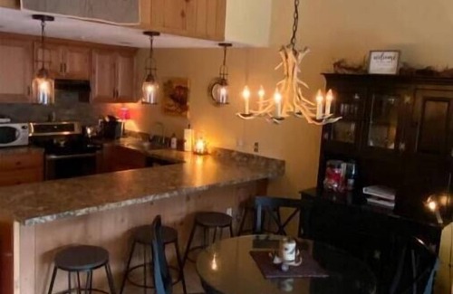 West Dover House | MOUNT SNOW CHALET/LOFT CONDO