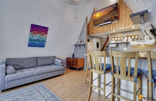 Alyeska House | Mountain Cabin on Alyeska with Amazing Valley Views