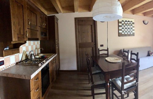 Giogo del Maniva Ski Chalet | Mountain chalet apartment in the Italian prealps, 400m from ski lifts