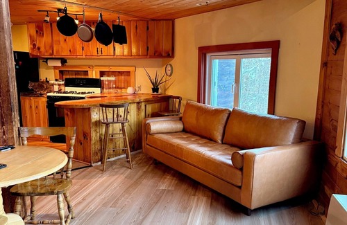 East Calais Cottage | Mountain Cottage in the woods.