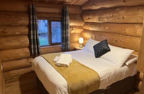 Marshbrook House | Mountain Edge Resort Lodge 2 with Hot Tub