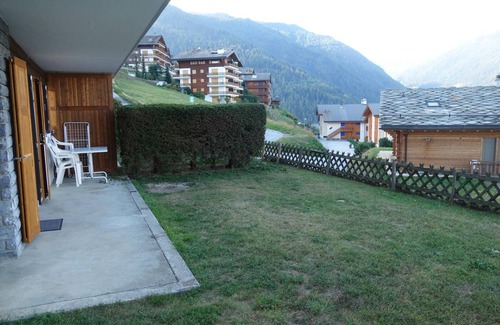 Salins Apartment | Mountain Escape with Fireplace