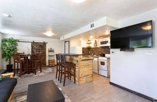 Black Hawk House | Mountain guest suite w/creekside sauna, patio, & fire pit. Casinos nearby!