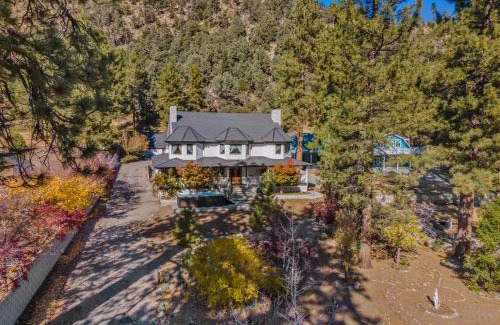 Wrightwood Villa | Mountain High Luxury Castle &Spa