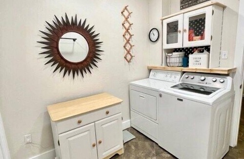 Pocatello House | Mountain Home Getaway-great VIEWS & exercise room