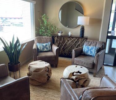 Mountain Home Hotel | Mountain Home Inn