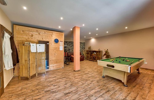 Kostel Villa | Mountain house Rupicapra with Sauna and Outdoor Hot Tub