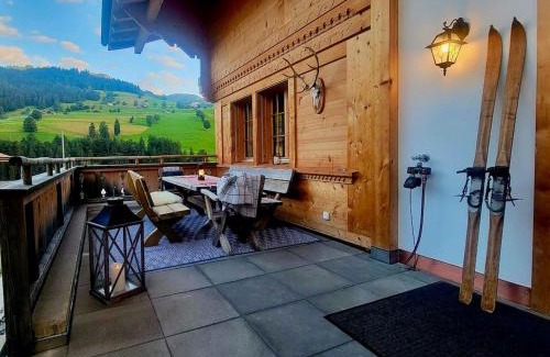 Oberwil im Simmental Apartment | Mountain Lodge *Nature *Queen Beds *Free parking