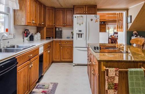 Huntsville House | Mountain Majesty ~ Country elegance at its best!