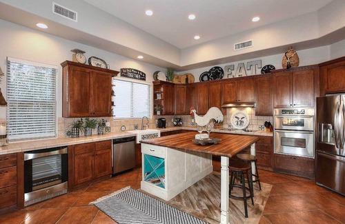 San Tan Valley House | Mountain Majesty Escape: Queen Creek Home w/Pool!