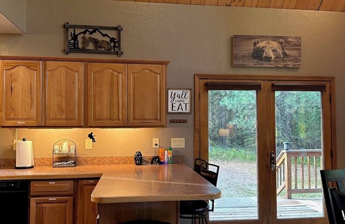 Martin City Cabin | Mountain Mama - Cozy Cabin Close to Glacier Park