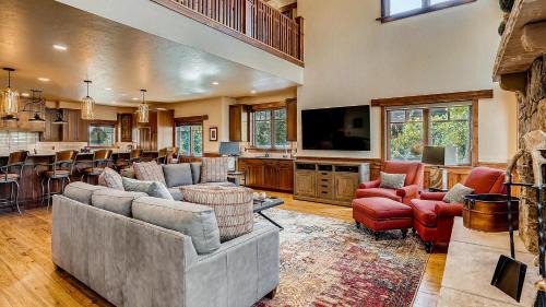Christie Heights House | Mountain Memories