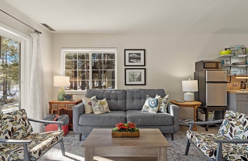 Truckee Apartment | Mountain Oasis for 2 in Tahoe Donner