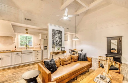 Blue Ridge House | Mountain Retreats, Sauna, Private Hot tub, Patio & Courtyard!
