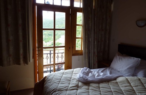 Pedhoulas Hotel | Mountain Rose Garden Hotel