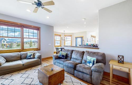 Grand Elk Ranch House | Mountain Sky Retreat