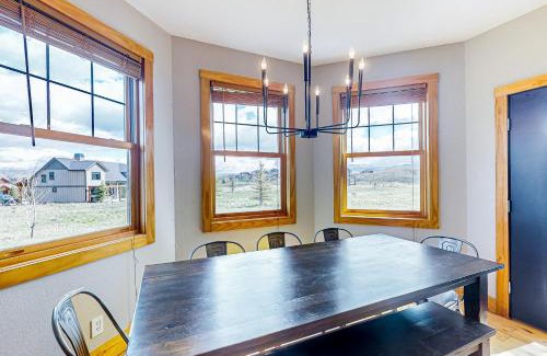 Grand Elk Ranch House | Mountain Sky Retreat