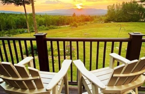 Greenwood Cabin | Mountain & Sunset Views. Maine Foliage Retreat