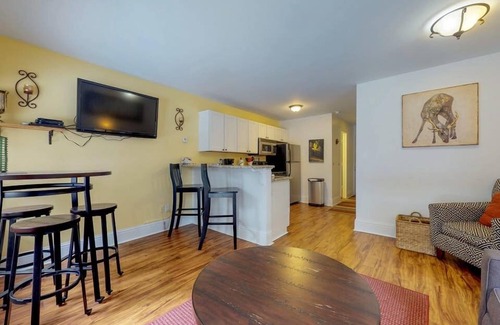Four O'Clock Condo | Mountain Sunsets is lovely mountain getaway at Wildwood Suites.
