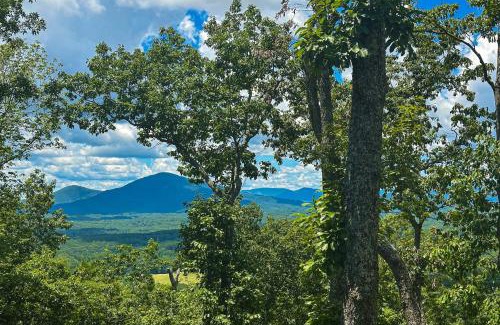 Clarkesville House | Mountain Top Retreat
