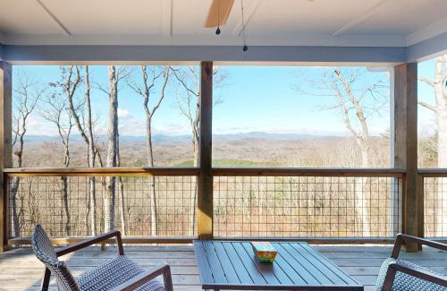 Clarkesville House | Mountain Top Retreat