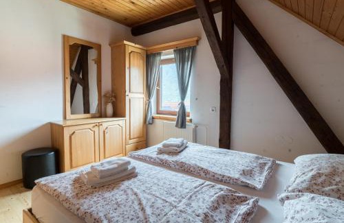 Dovje Apartment | Mountain View Apartments - Pr` Potovcn`k