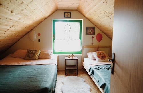 Slovenska Bistrica Cottage | MOUNTAIN VIEW COTTAGE WITH HOT TUB